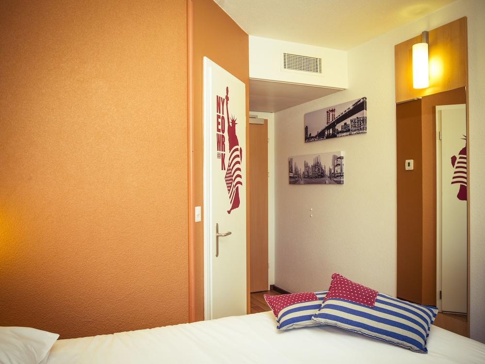 Ibis Lausanne Crissier Kültér fotó