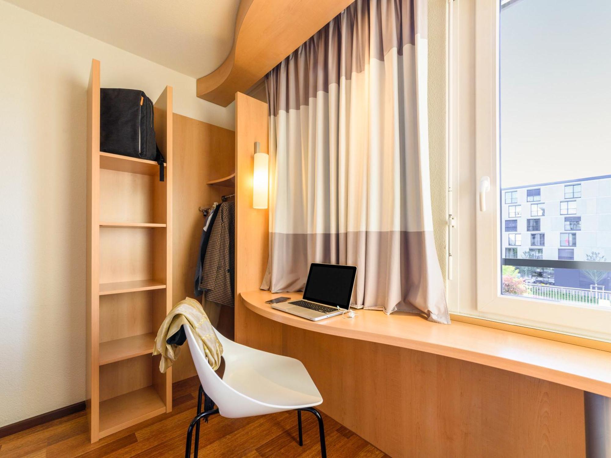 Ibis Lausanne Crissier Kültér fotó