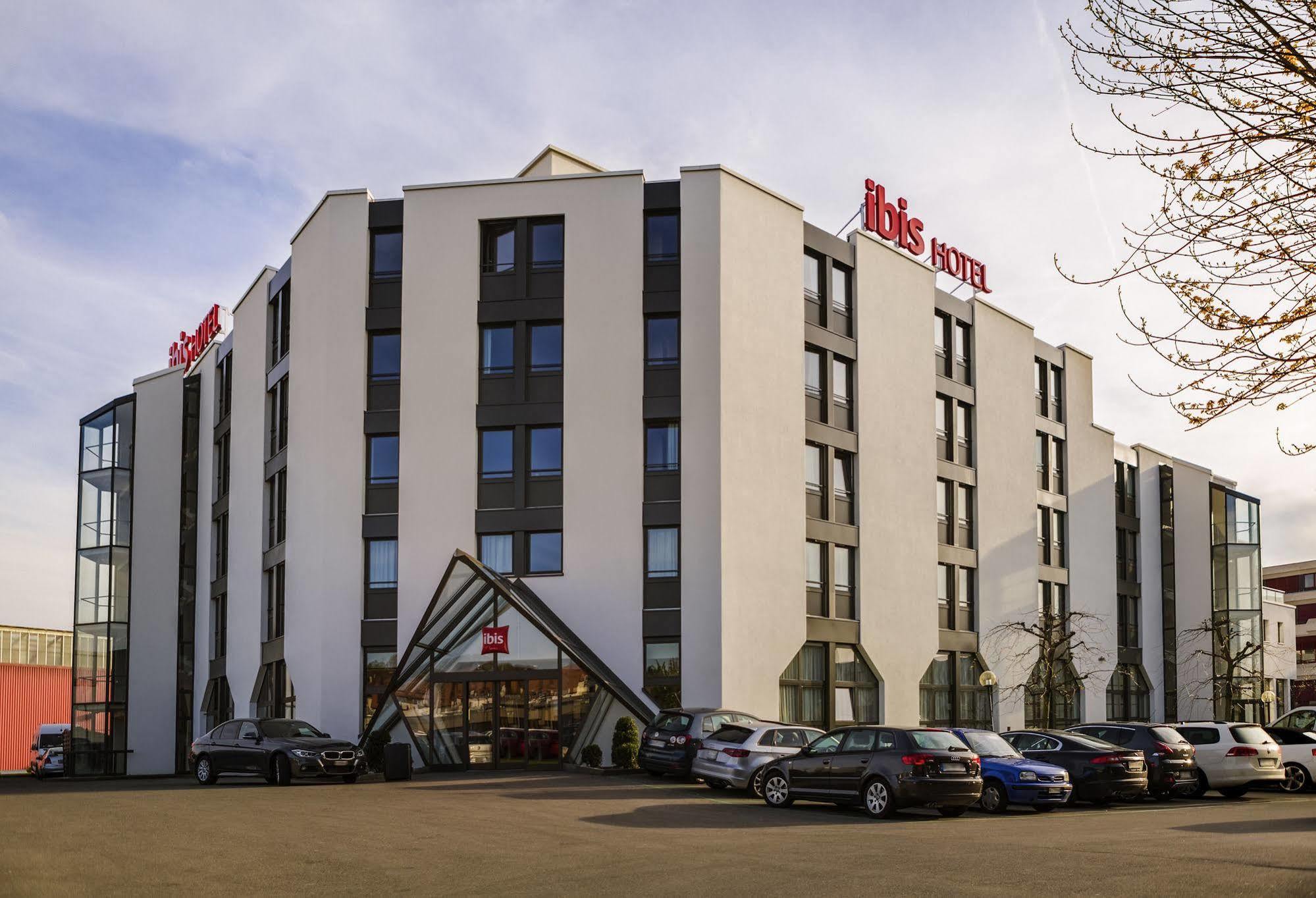 Ibis Lausanne Crissier Kültér fotó